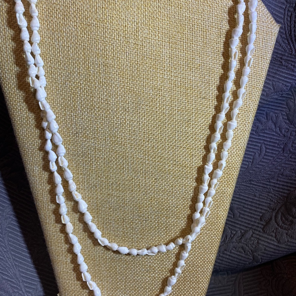 Shell necklace